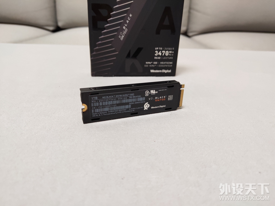 6000元级AMD平台游戏主机 3600X+MSI B550M火箭筒+5600XT 上机体验