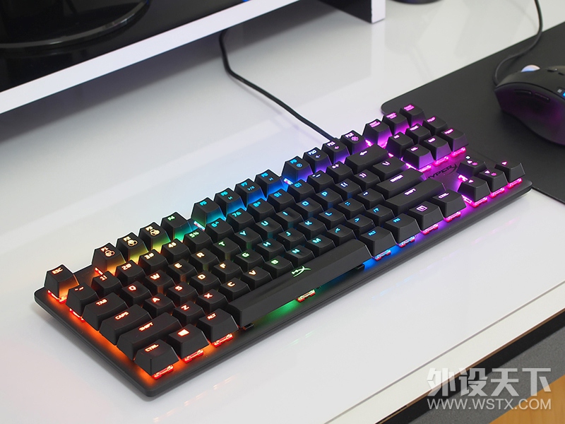 【风竹】五彩缤纷的竞技硬汉-金士顿HyperX 阿洛伊起源竞技版键盘评测