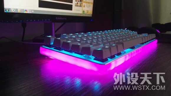 不只是性价比和无线双模，简单梳理高斯键盘配色