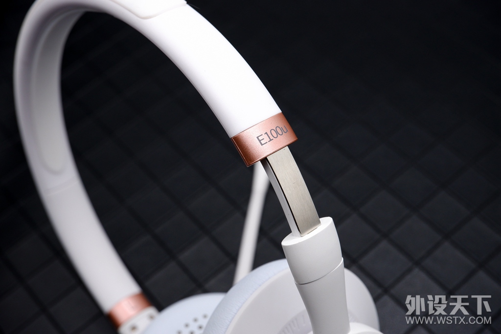黄鹂精英E100u：轻量化设计，降噪有一套！