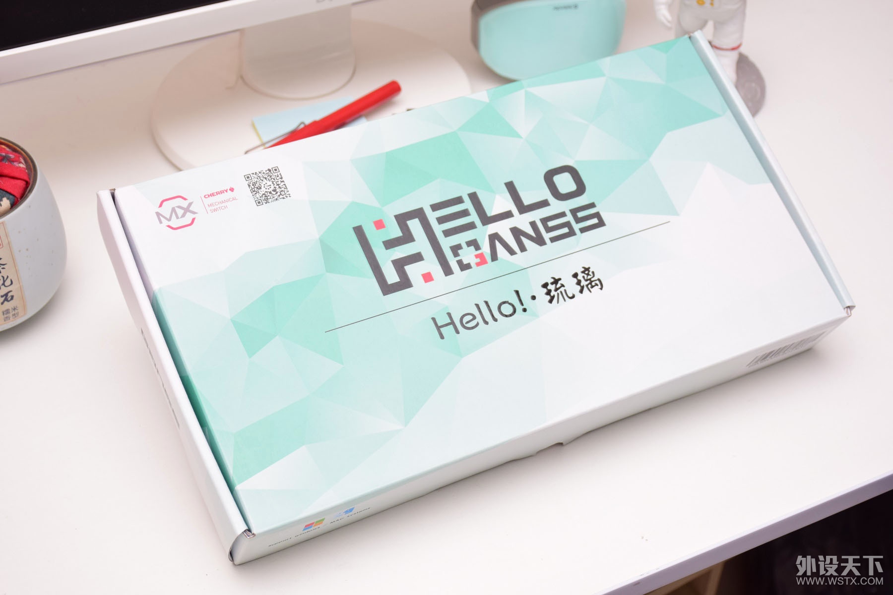 酝酿已久的诚意之作—— HELLO GANSS琉璃机械键盘首发评测