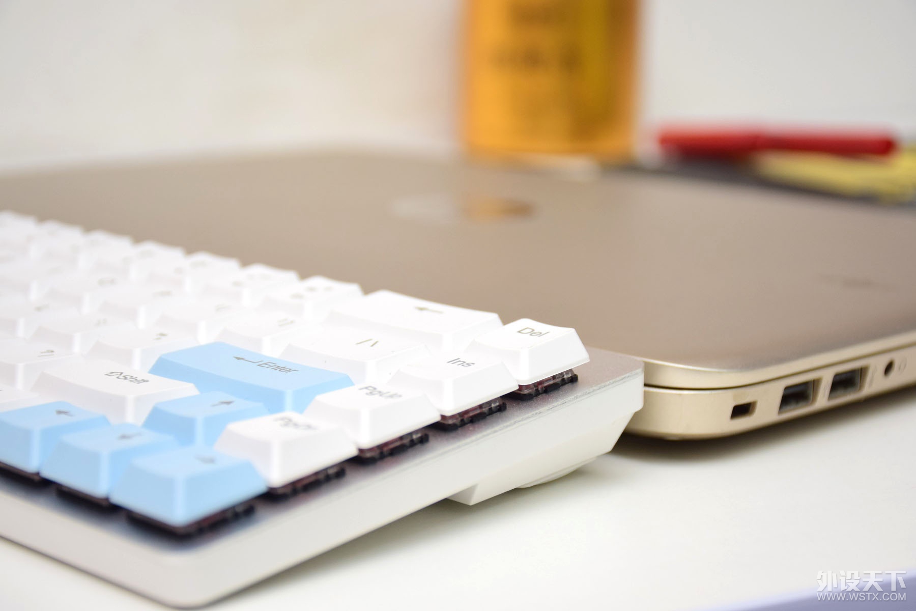 轻薄无线迷你机 ——达尔优EK868蓝牙双模机械键盘分享