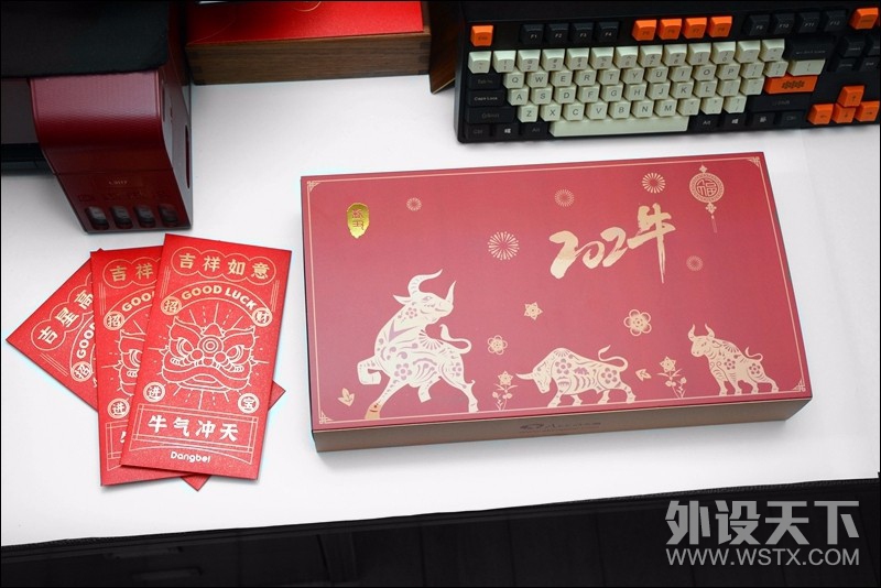 首款TTC兄弟轴量产键盘，AKKO3068V2牛年新春版开箱