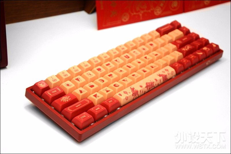 首款TTC兄弟轴量产键盘，AKKO3068V2牛年新春版开箱