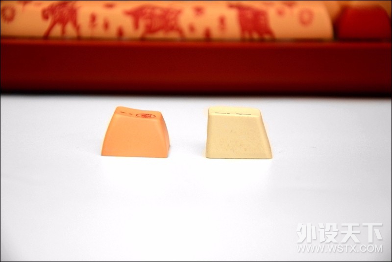首款TTC兄弟轴量产键盘，AKKO3068V2牛年新春版开箱