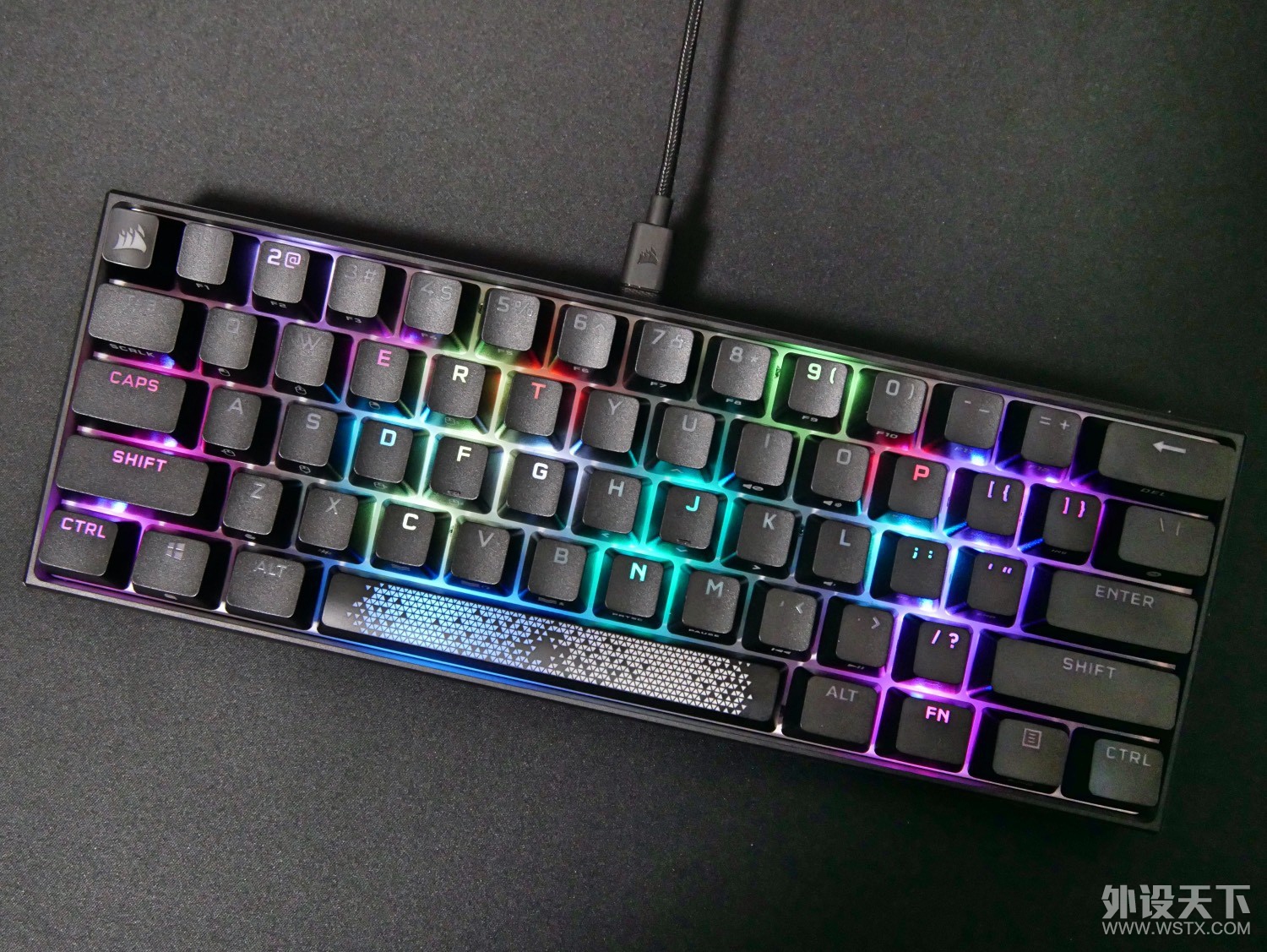 性能强劲的小钢炮——海盗船K65 RGB MINI机械键盘