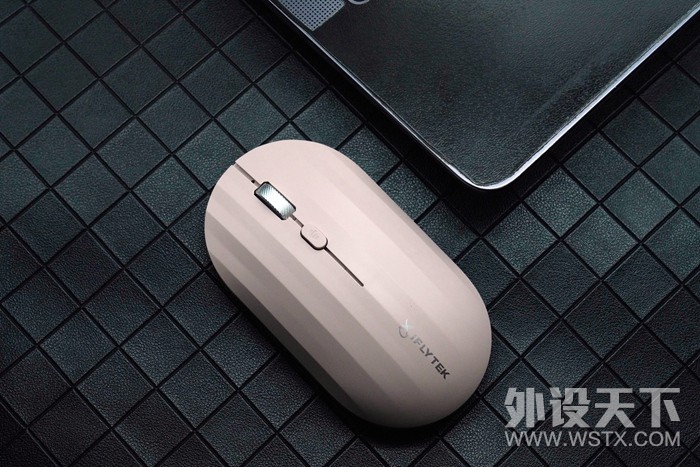 科大讯飞智能鼠标M110：快、准、稳的输入体验，智能的语音控制