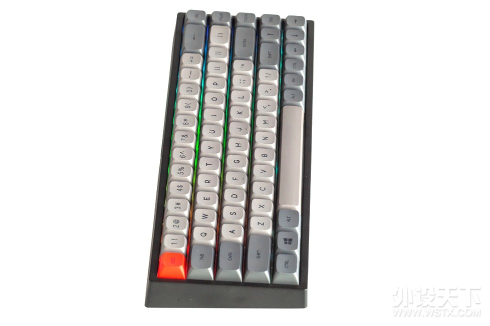 可玩性很高的Keyhome 65%机械键盘和翡翠轴组合体验
