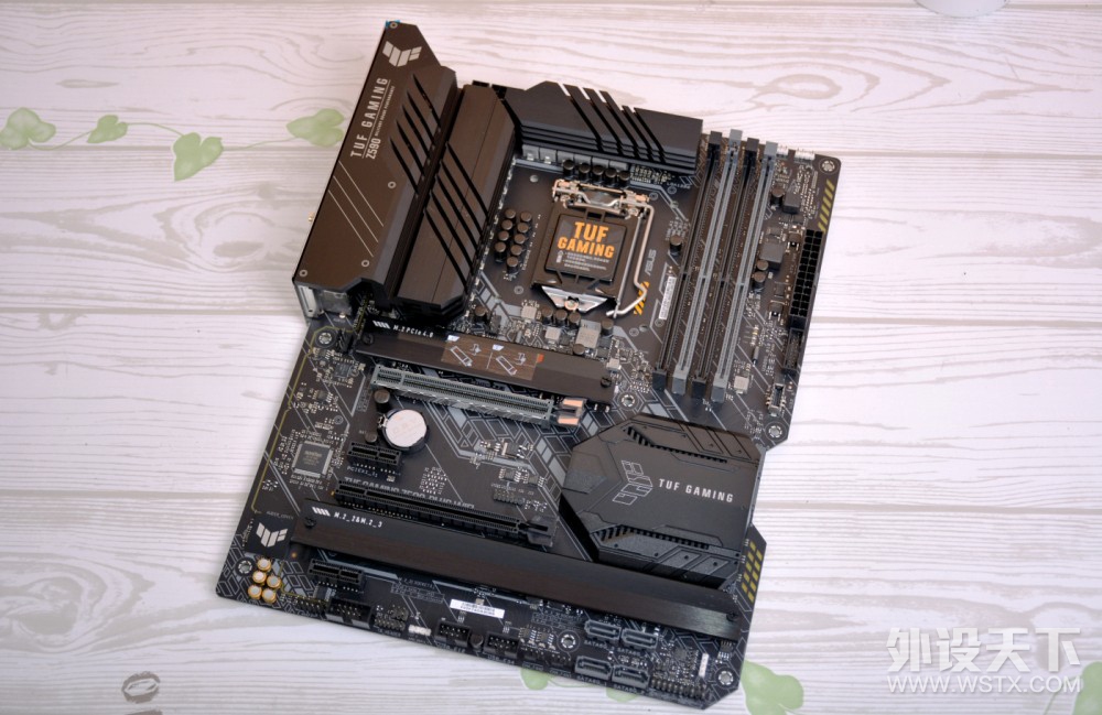 TUF Z590与GT301火枪手 RGB装机