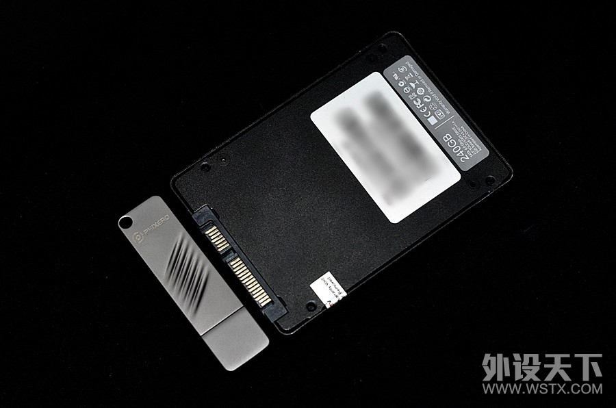 披着U盘外观的SATA固态硬盘 斐数PHIXERO BIZ-F18 512G大容量高速U盘 让机械硬盘大势