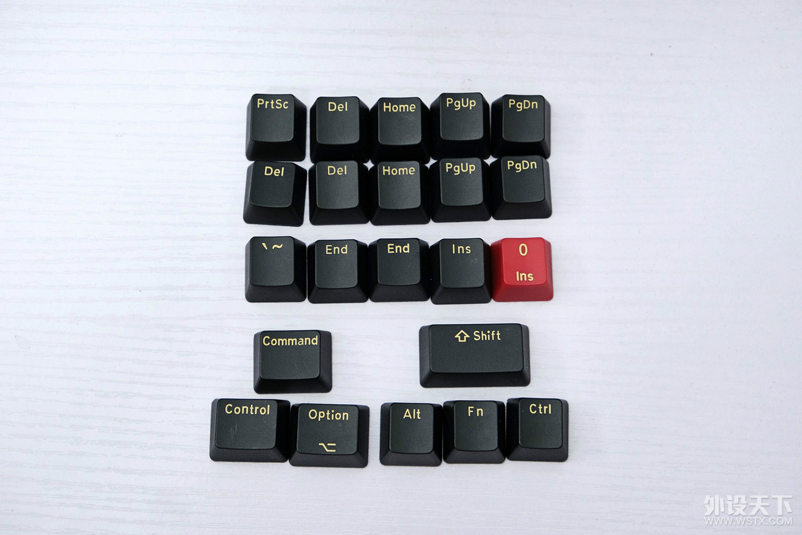 法拉利的进化形态，HELLO GANSS HS87T三模机械键盘分享