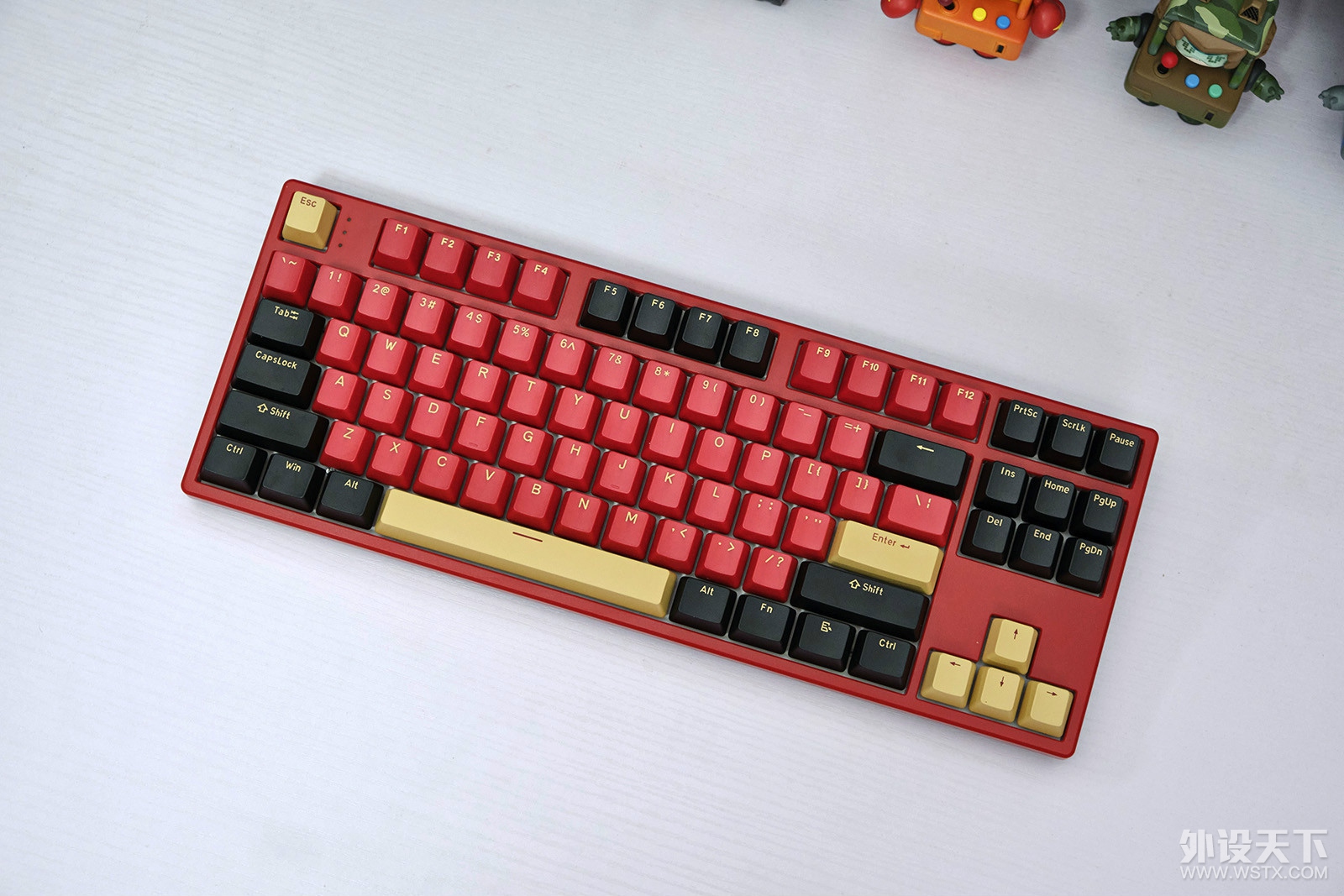 法拉利的进化形态，HELLO GANSS HS87T三模机械键盘分享
