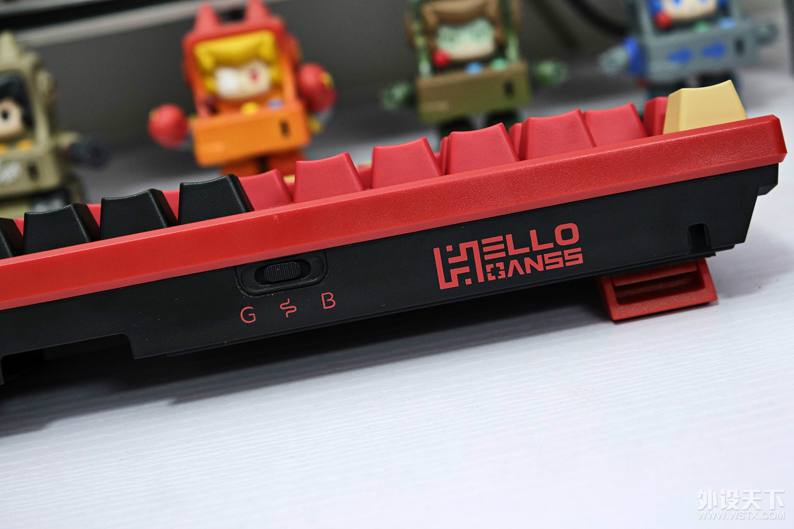 法拉利的进化形态，HELLO GANSS HS87T三模机械键盘分享