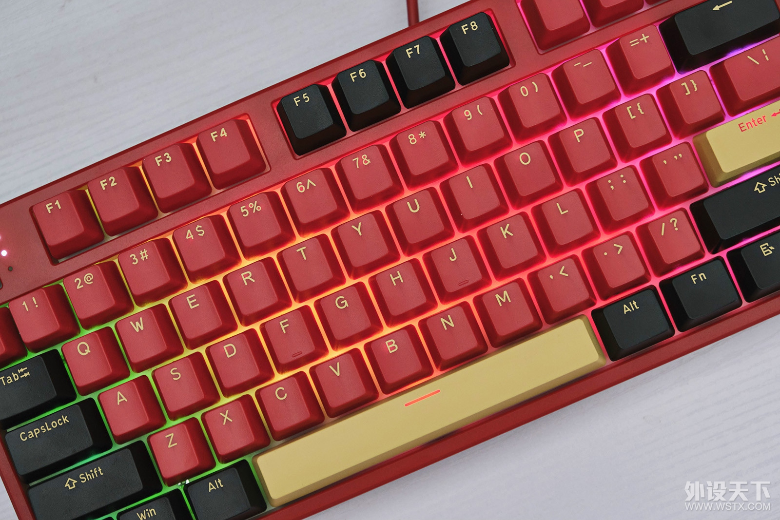 法拉利的进化形态，HELLO GANSS HS87T三模机械键盘分享