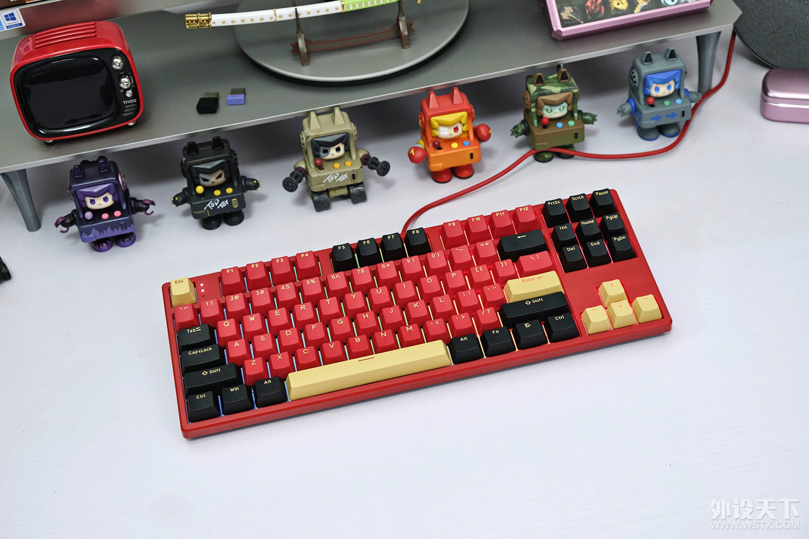 法拉利的进化形态，HELLO GANSS HS87T三模机械键盘分享