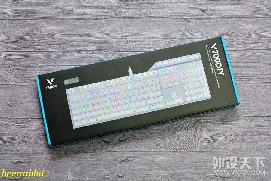 雷柏V700 DIY机械键盘：全尺寸、RGB、热插拔、厂润卫星轴