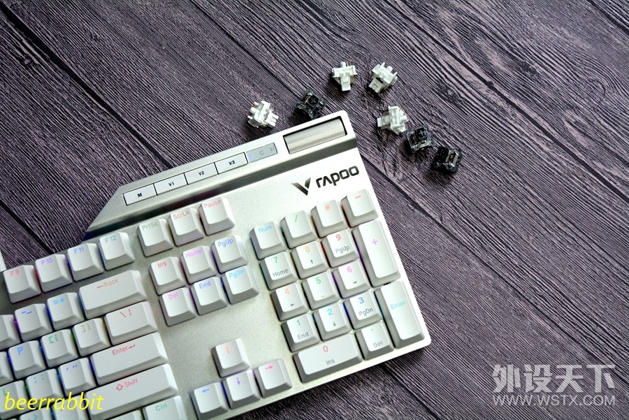 雷柏V700 DIY机械键盘：全尺寸、RGB、热插拔、厂润卫星轴