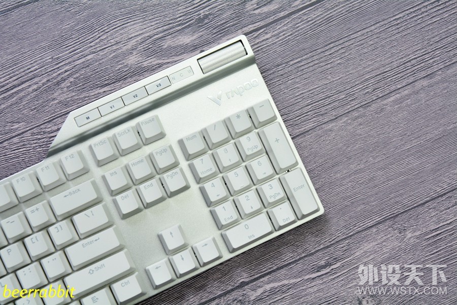 雷柏V700 DIY机械键盘：全尺寸、RGB、热插拔、厂润卫星轴