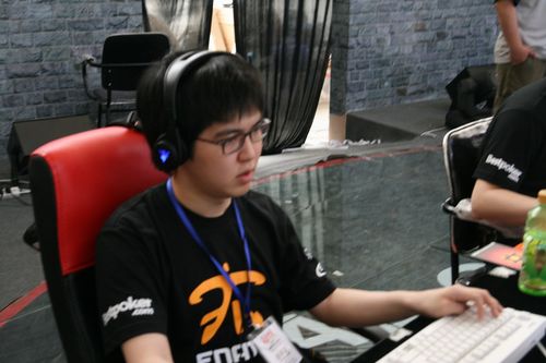 1060483_pcgames0430rotkr11_thumb.jpg