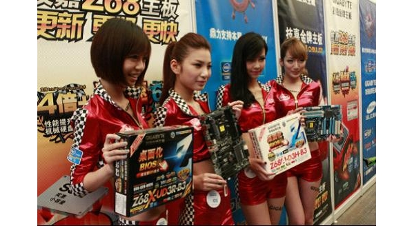 ChinaJoy�ϡ���ǡ�æ Ӳ������Ϊ�й���Ϸ����