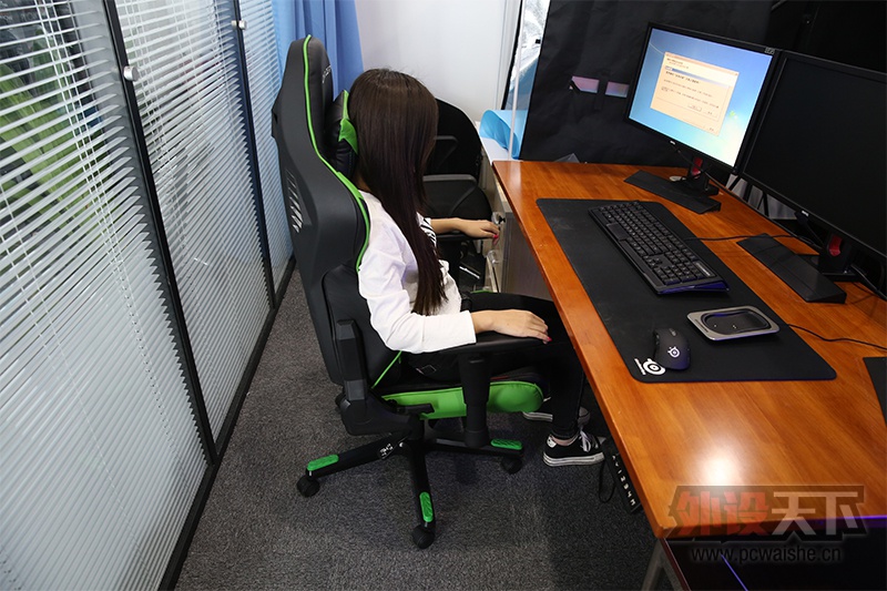 ˹ҲʼơDXRACER FE0羺